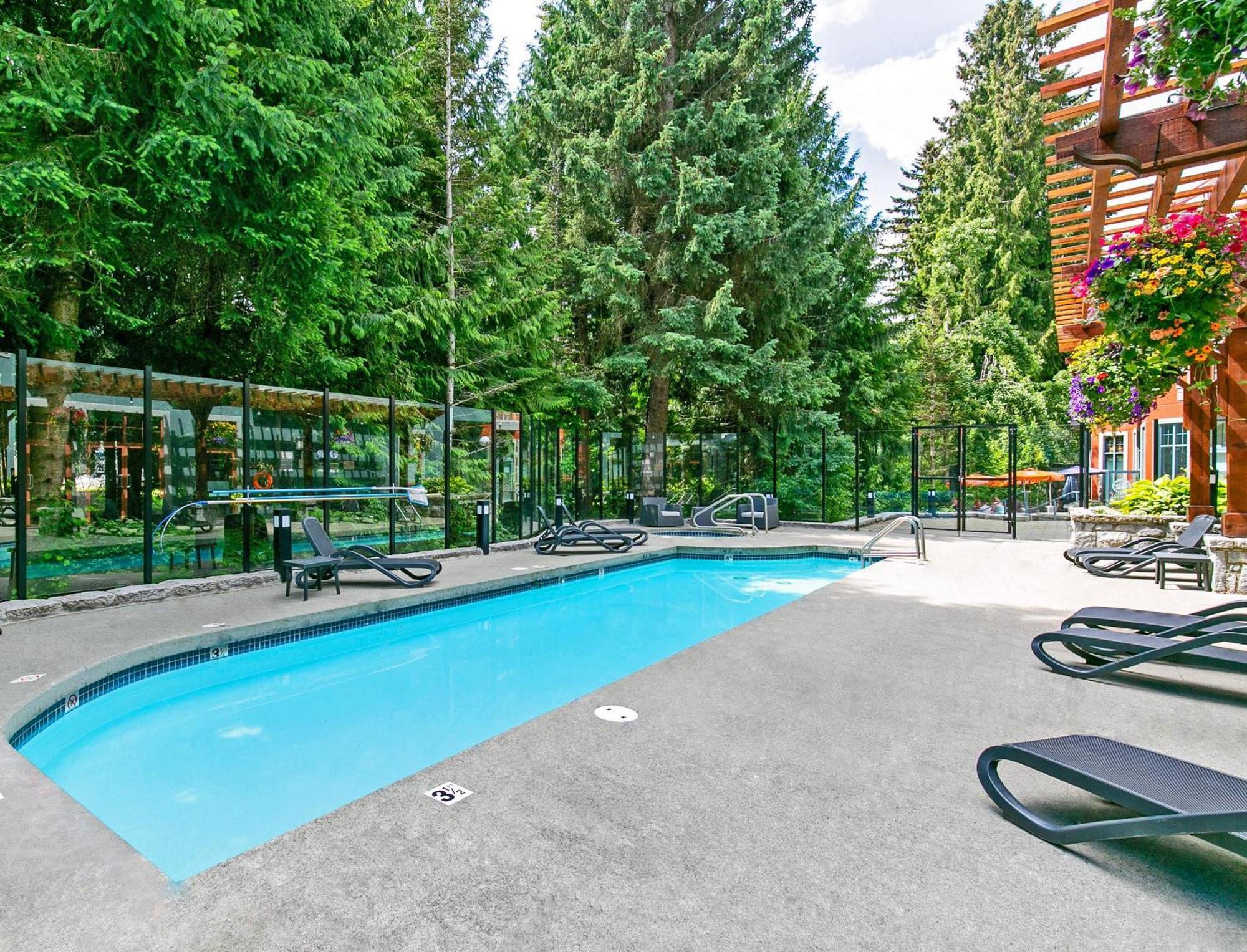 Alpenglow Lodge Bear Wonder One Bedroom By Mva Whistler Esterno foto