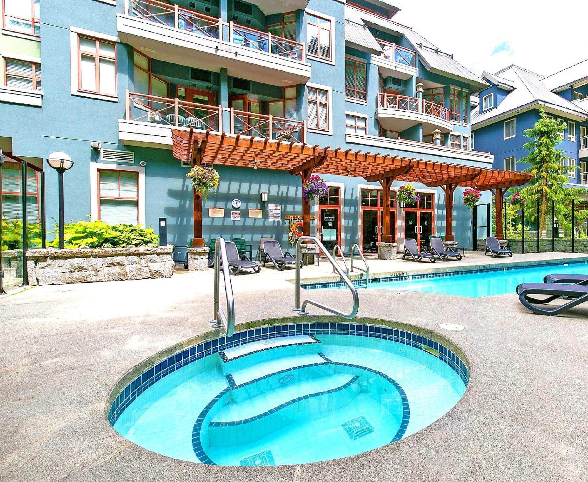 Alpenglow Lodge Bear Wonder One Bedroom By Mva Whistler Esterno foto