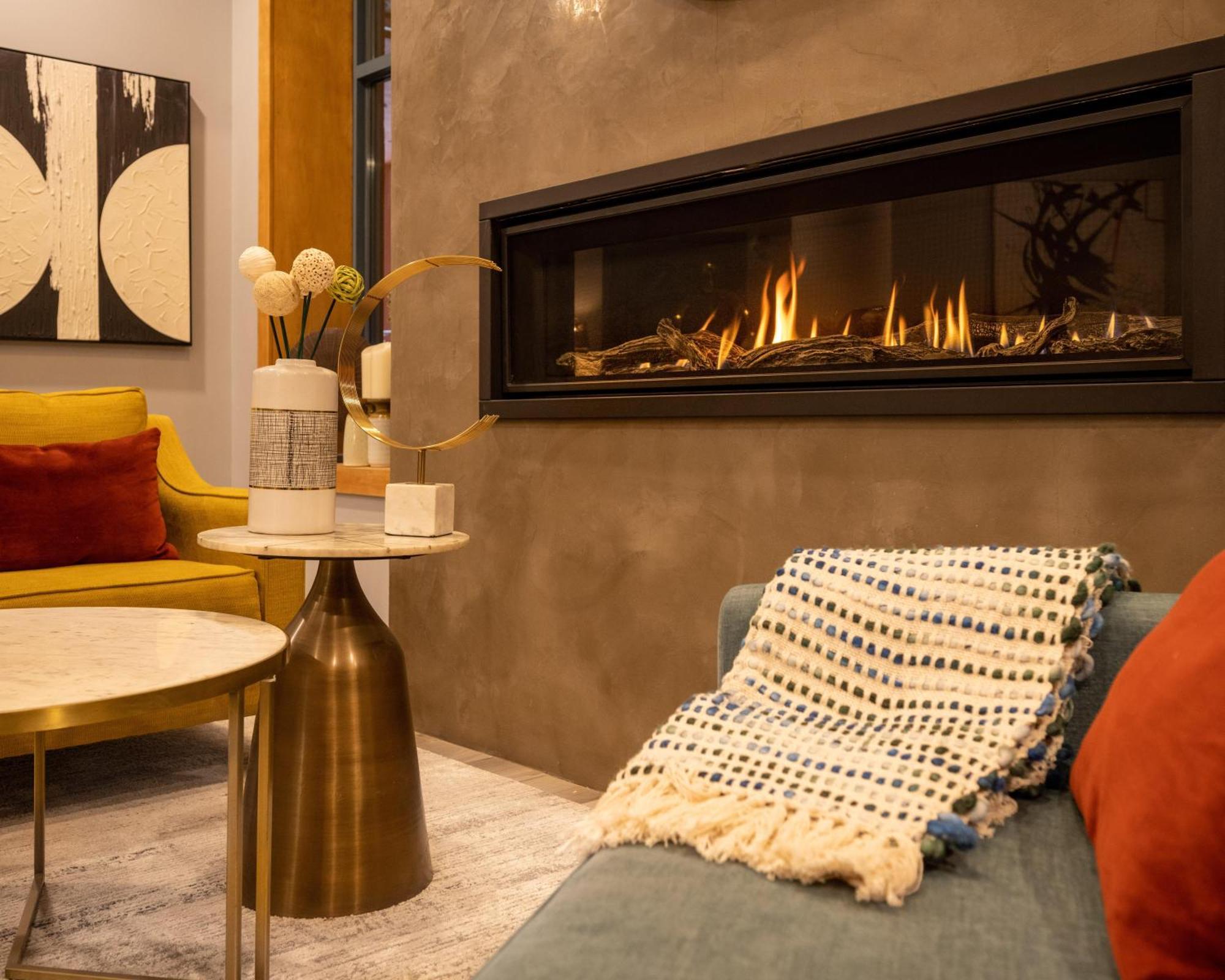 Alpenglow Lodge Bear Wonder One Bedroom By Mva Whistler Esterno foto