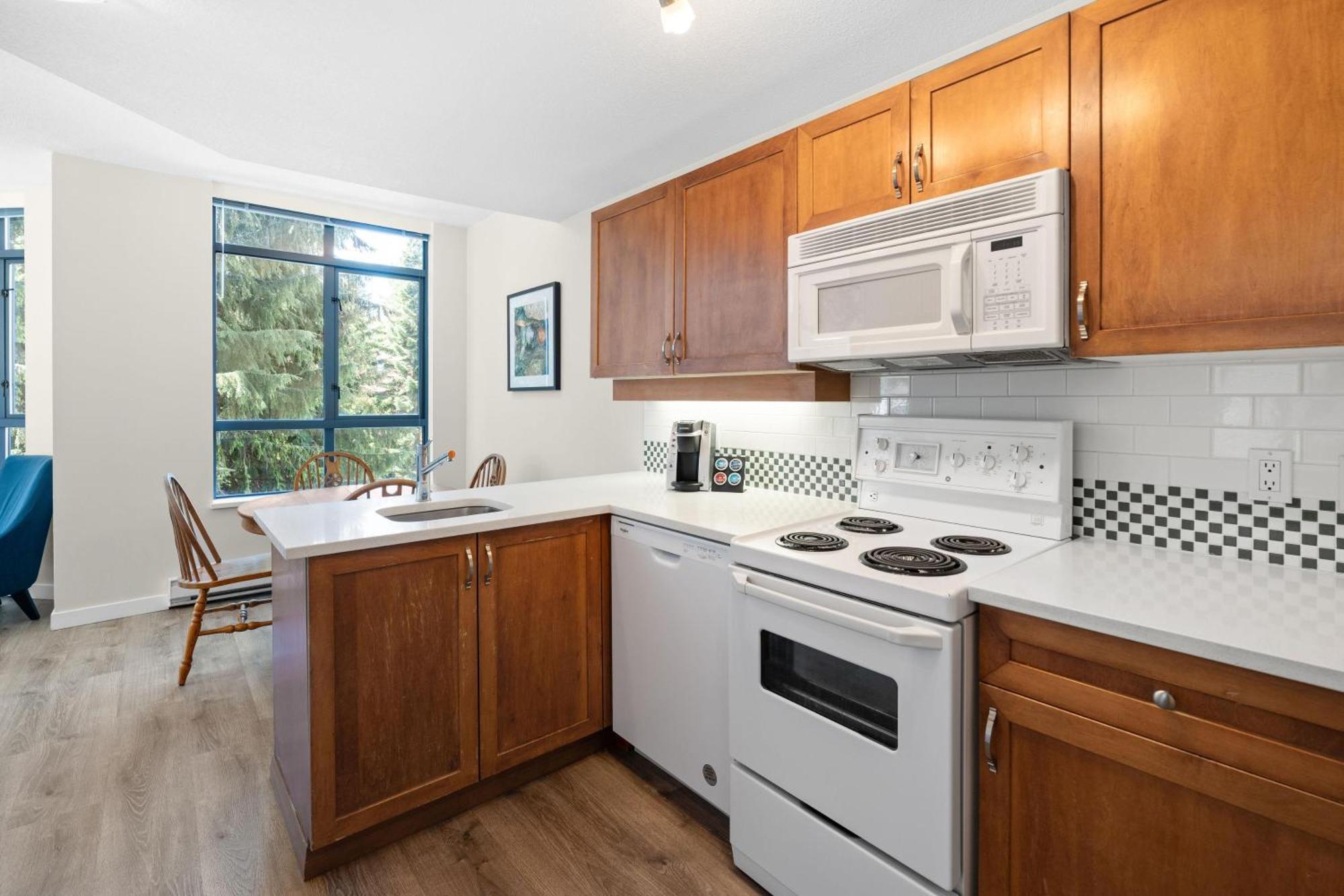 Alpenglow Lodge Bear Wonder One Bedroom By Mva Whistler Esterno foto