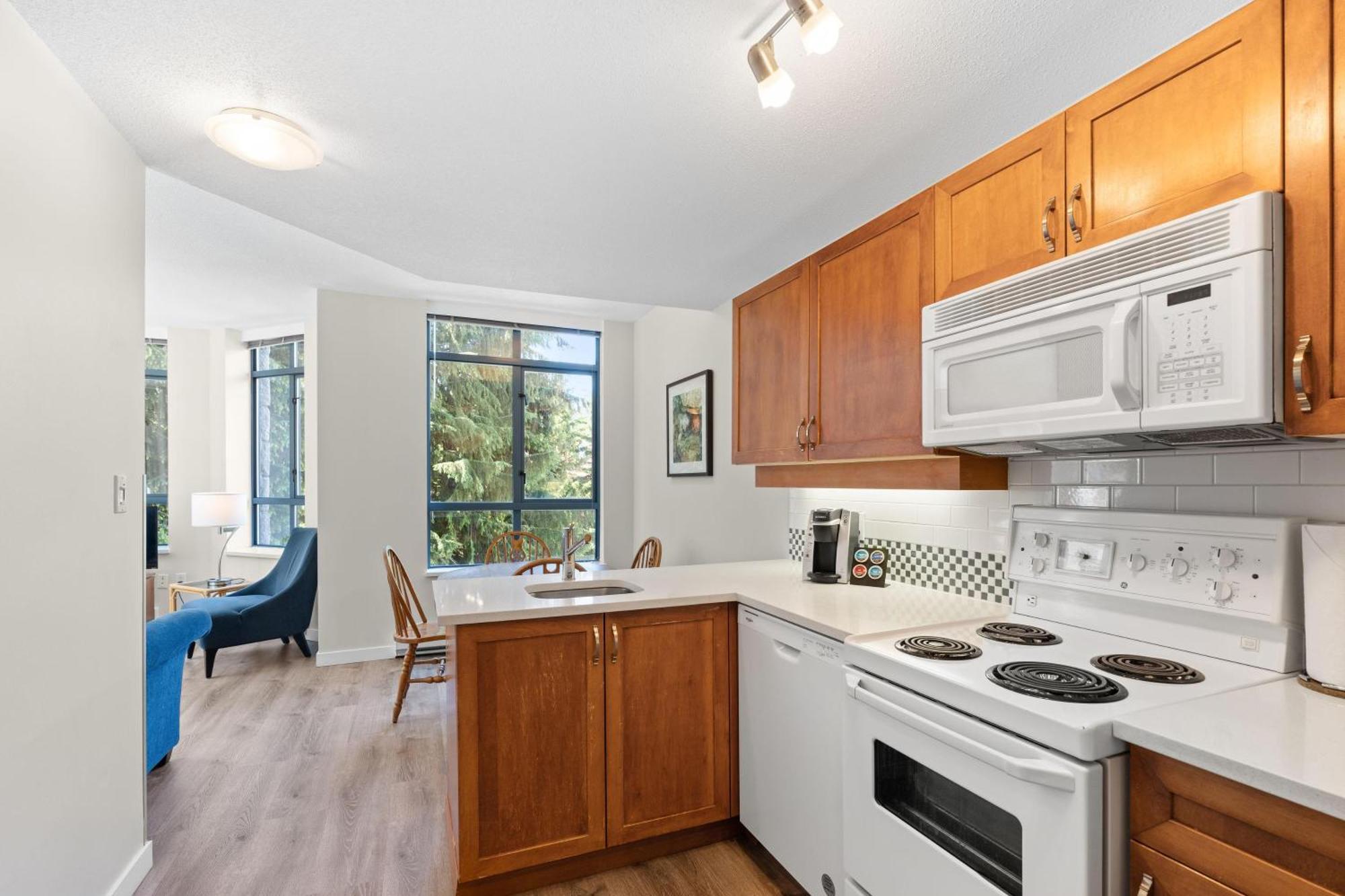 Alpenglow Lodge Bear Wonder One Bedroom By Mva Whistler Esterno foto